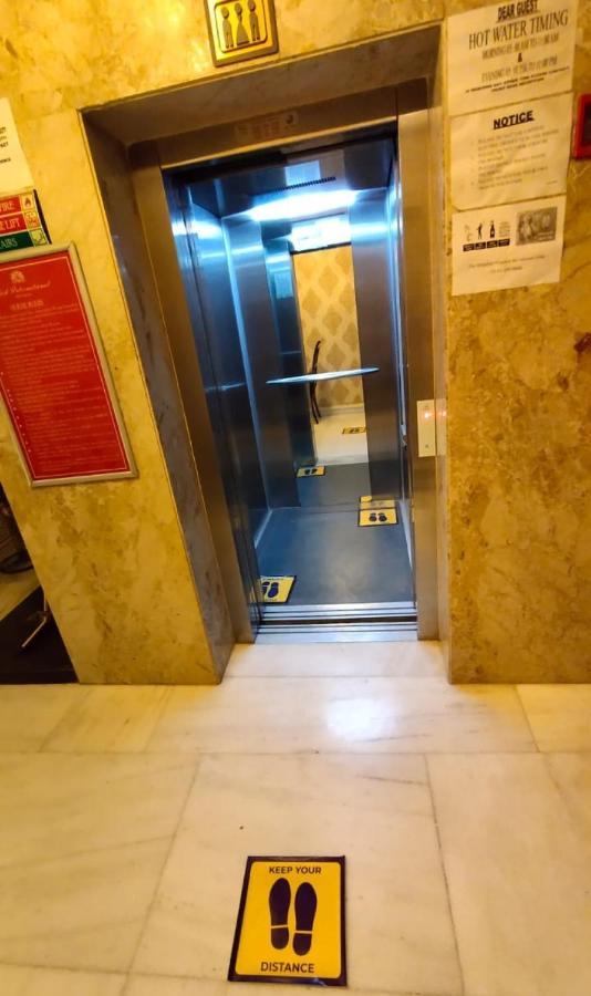 Hotel Clark International Delhi Zewnętrze zdjęcie