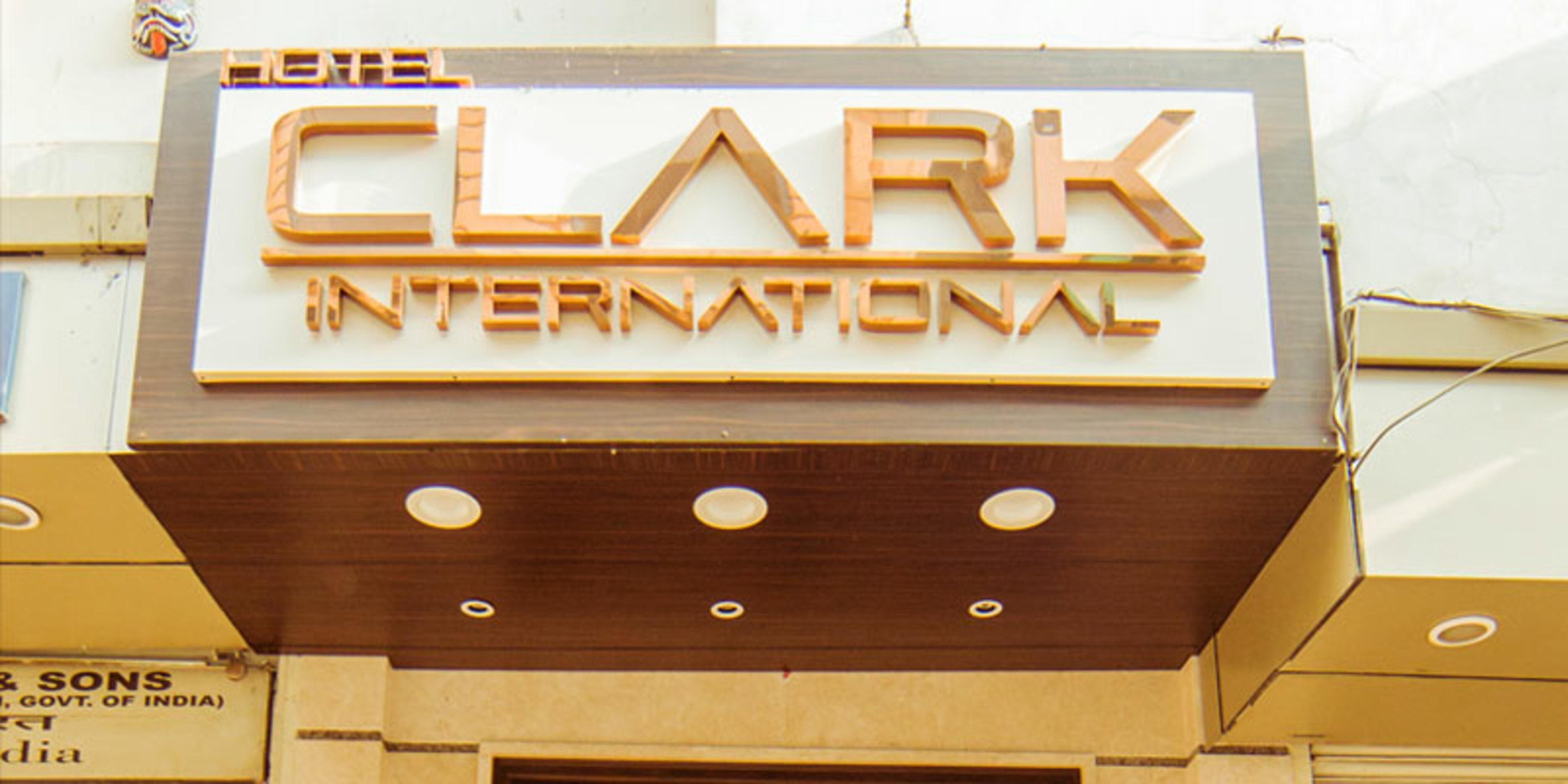 Hotel Clark International Delhi Zewnętrze zdjęcie